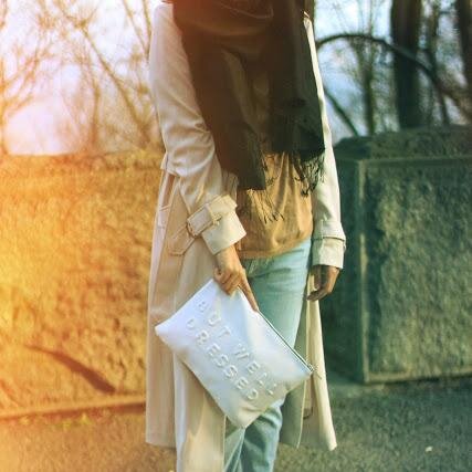 i will do what i want to do. Love art,music and fashion. Dian Pelangi?she's my inspiration;)