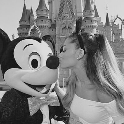 ♡ hey, this is a free follow, please follow @toodalloos ♡