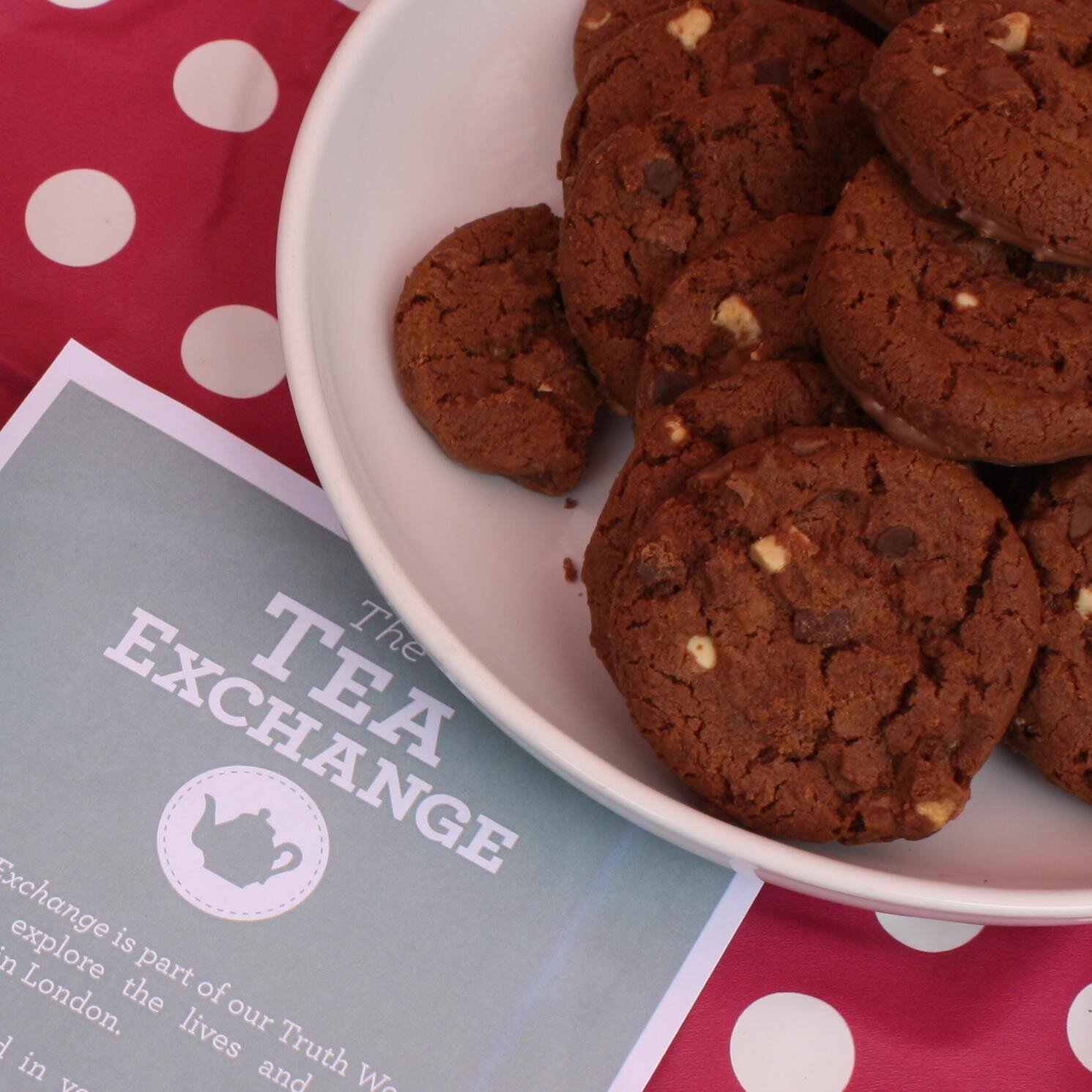 truthworlds's profile picture. An experimental journey through lives & cultural happenings in London and New York.