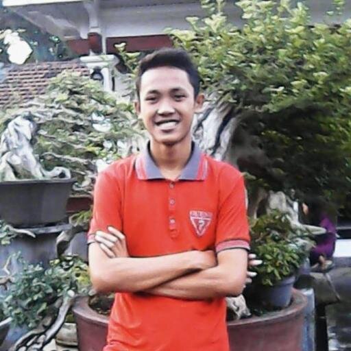 | em'em l Nur cahyaning :)