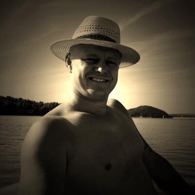 komodouno's profile picture. 