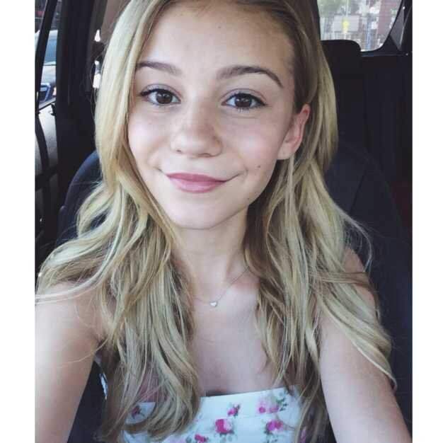 I love Genevieve Hannelius/please follow me /follow4follow
