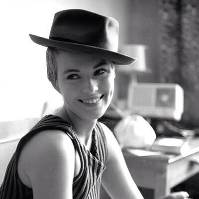 Media Consultant, Writer, Stylist based in Nelson, New Zealand.