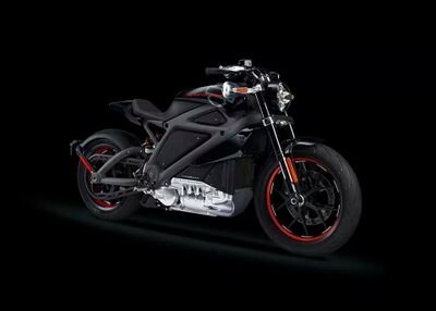 I am a car mechanic and Pure Spanish horse breeder. Biker and car passionate. Soy mecánico y criador de caballos Pura-Sangre Árabe. Representante de Bullbrakes.
