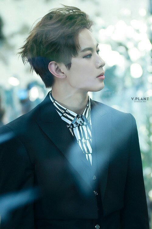 @RedBeans93's Roleplayer | VIXX's Visual | 93 line |  Sull's bestie | Seolhyun's bro| Qajez's  [FΔVOR,VIXXSquad,TEAMJAVA]