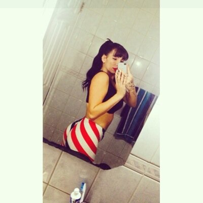 instagram @Gigiv_