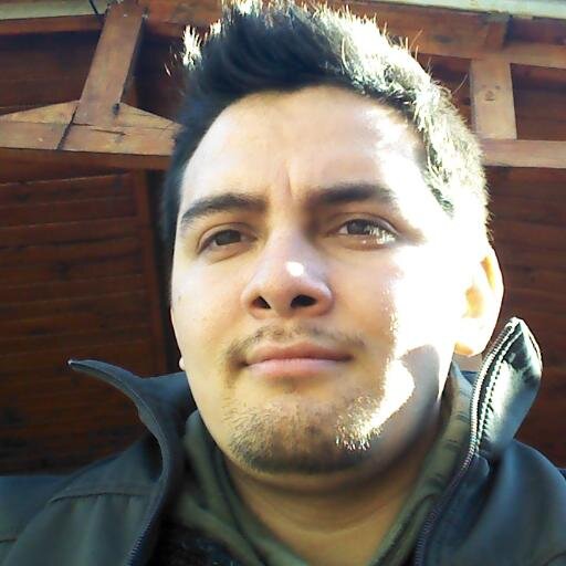 estudiante TI - amante de los videojuegos - sueños de ser un desarrollador :)