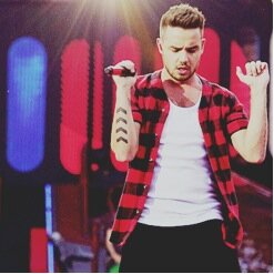 liam james payne•20•single•gay•-lost and insicure,you found me-