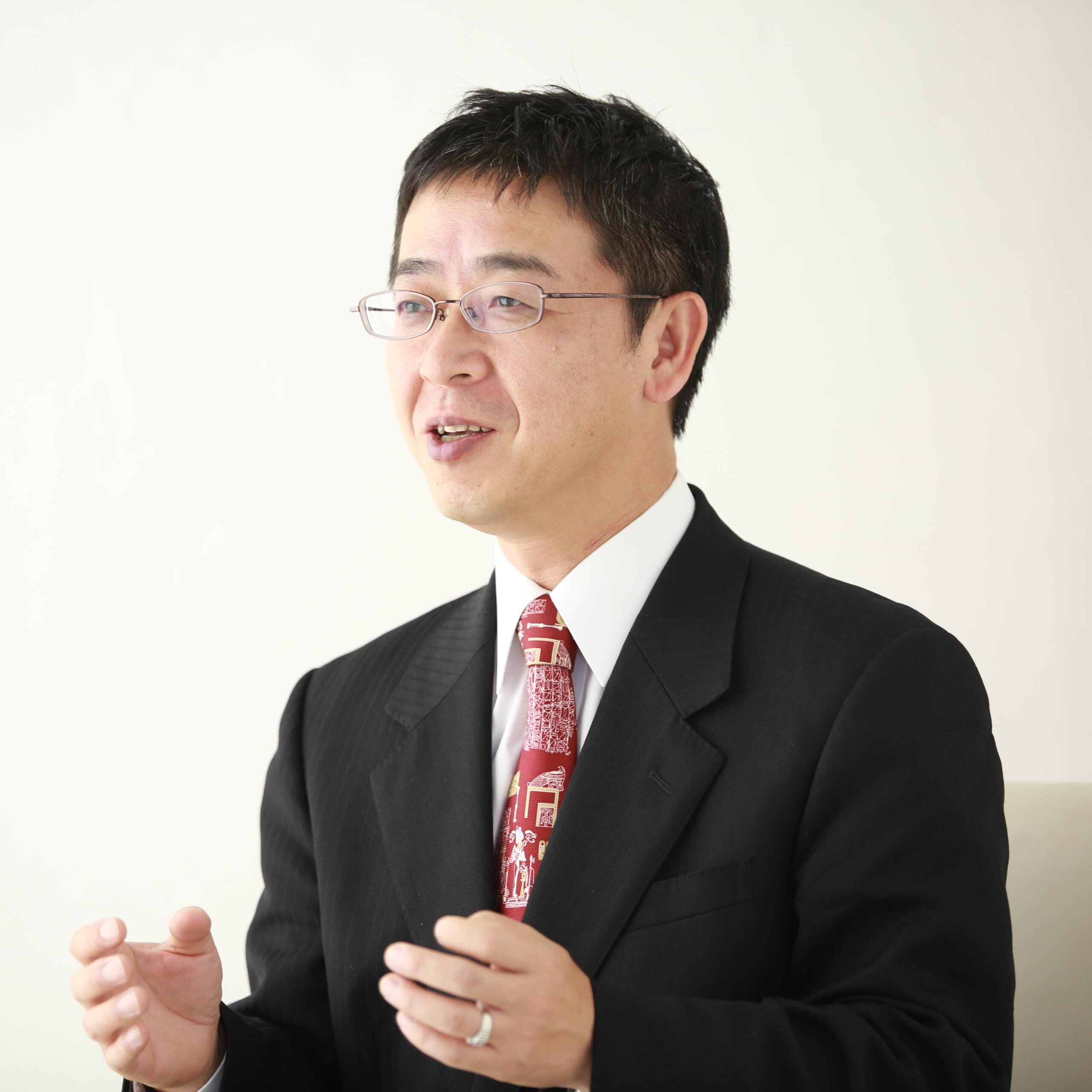自身の経験を踏まえ「出世」「リストラ」「管理職」「中高年」「労働時間マネジメント」をテーマとした講演/執筆。著書に「部下に残業をさせない課長が密かにやっていること」（ぱる出版）､「ポジティブな人生を生きるために５０歳からやっておきたい５１のこと」（かんき出版）､「部下なし管理職が生き残る５１の方法」（東洋経済新報社）。