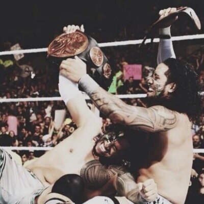 THE ONLY REAL tag team in the wwe aka. KINGZ of the double TEAMZ...JIMMY AND JEY USO..UUUSSSSSSOOOO!!! Taken by @GirlByeAkaAri my bro@HighFlyerJimmy