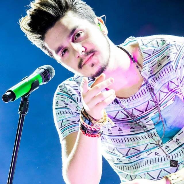 TE DEI UM FOLLOW AGORA POR FAVOR RETRIBUE SEGUINDO @oopsluanjo :) (ELA SDV) OBG