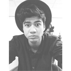Enjoy your free follow! Please follow back on @hakunaziam and tweet me on that acc for help with calum/5