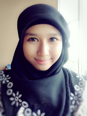 mahadewi_riezqy's profile picture. If you never try, you never know ☺