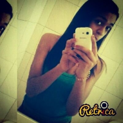 ThainaRibeiro_D's profile picture. Aos poucos a vida vai te mostrando por quem você deve lutar, e por quem desistir.