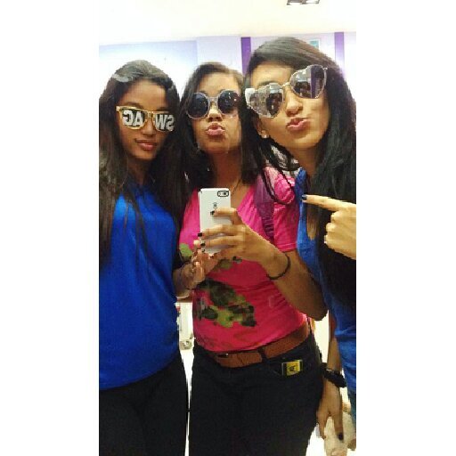 NicoleGomezRos's profile picture. Dying is never an option - ;)    |1D|:3