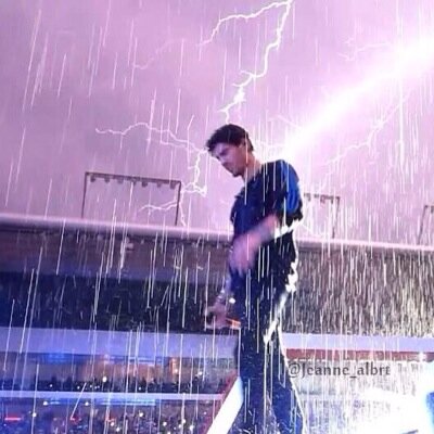 thank you for following @newyearsevezayn - here is your follow back! if you unfollow her i'll unfollow you too :) - i don't want my TL to be a mess