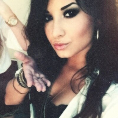 Hiii it's @welldonedemi i just gave you a free follow bc i love you