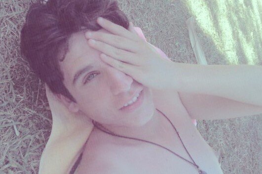 Dices cosas travestidas y no te paras a pensar, que destruyes una vida por hacerte popular ;)