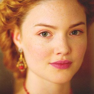 Beautiful daughter of Pope Alexander VI.  Femme Fatale.  Sister to Cesare, Giovanni and Giofre.  Had several marriages as well as several affairs.