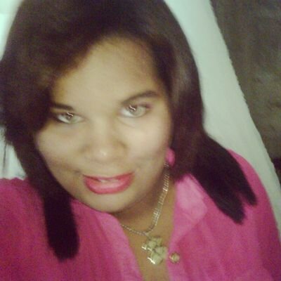 Soy una persona  con visión hacia el futuro muy chevere ,especial ,divertida me gusta compartir con todos mis amig@ I love. Medicina .Hija del señor Jesús ♥
