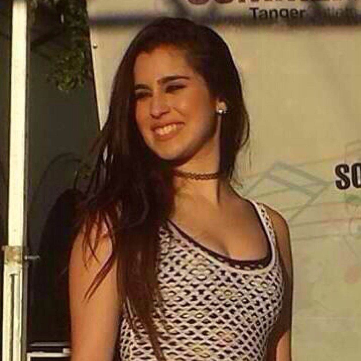 FREE FOLLOW ✨ BUT A FOLLOW ON @laurendelrey96 WOULD BE NICE