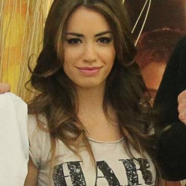 Me gusta   tdo  lo Q tenga  Q  ver   cn  R5  Lali  Esposito  y  Laura  Marano
