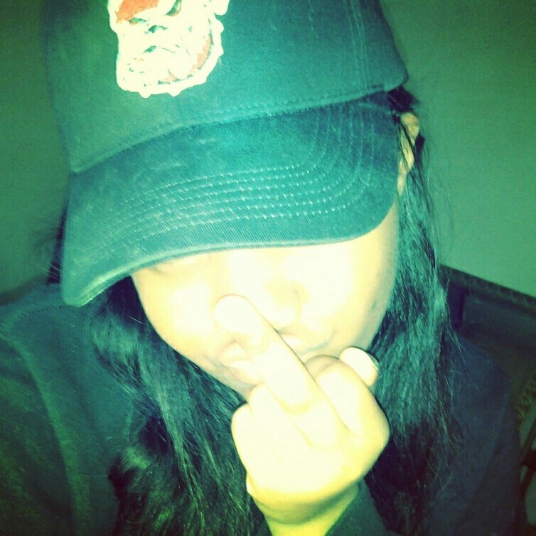Follow Me  STOP LURKING ! ♥ Im new to this twitter shit bear wit me ! lmao . ScorpioBaby ♥♥ Yess Im BI ツ