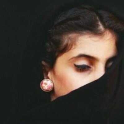 ‏‏‏‏‏‏ابنة الغـيمہ الخجـلى فـي زاوية اﻷفـق الممـتد-