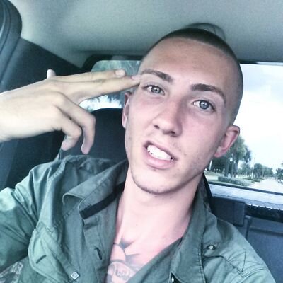 20
Florida living
& new to this........ Instagram @Mike_dmnds_239