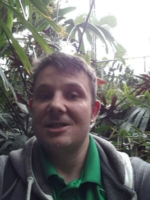 RNiedaszkowski's profile picture. Geb.08-09-1972 in Polen, Jelenia Góra (Dolny Śląsk).

Vom 1990 bis 2002 selbstständige Möbel Restaurator und Antiquitäten Händler.