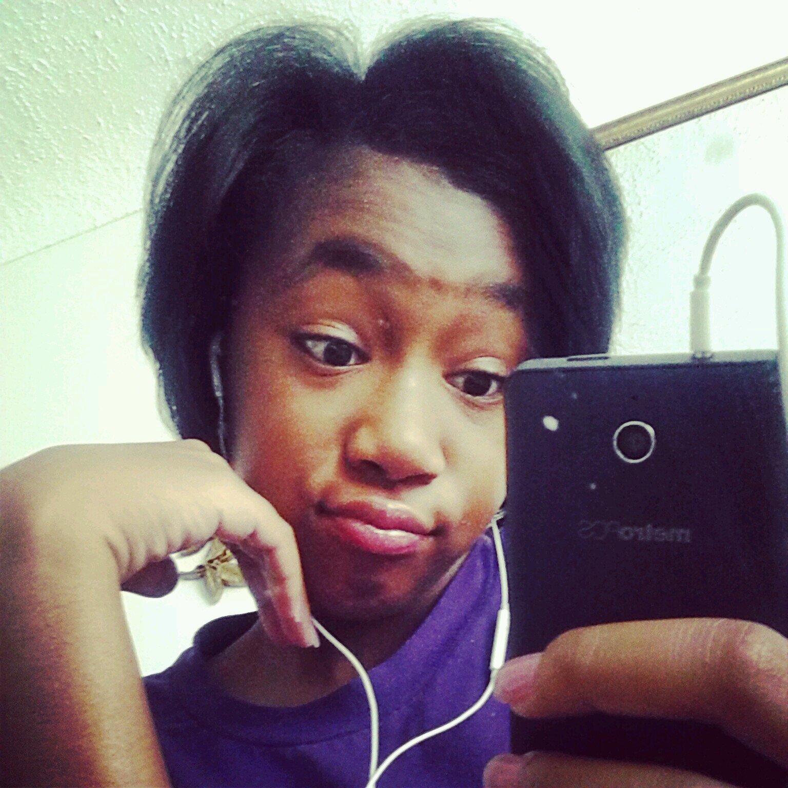 Im 16 M A L L I Y A H like my bio KiK: LilBittyAaron Insta: Callmemonica_