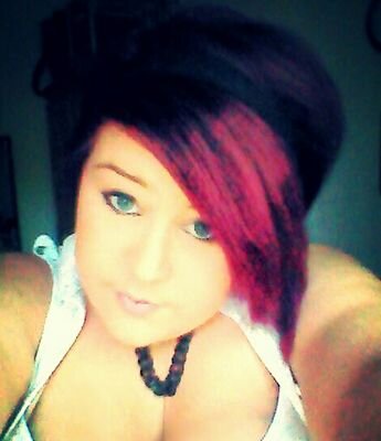 snapchat- bethgullen   bbm- 75E93880   follow me and I'll follow back :)