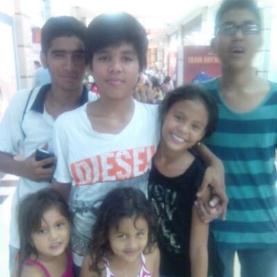 Pa que me afano en ser perfecto , cuando lo logre a que me dedico, mejor sigo siendo como soy : felizmente imperfecto ! sep de 2012