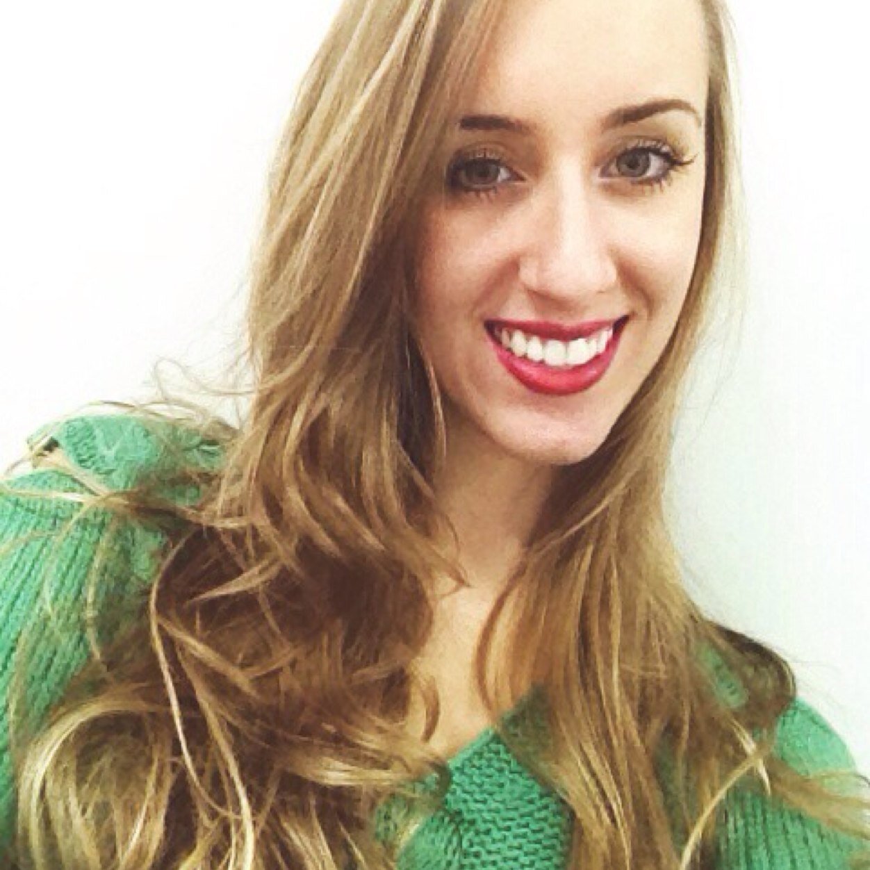 camylasantos's profile picture. Have you ever wonder what life is about?