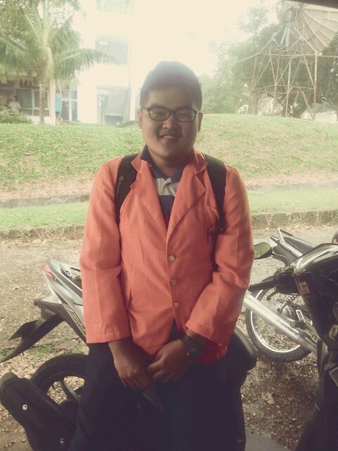 TantoCuu's profile picture. You treat me good, I'll treat you awesome, you treat me bad, I'll treat you worst, simple as that • ☁Pengagum Senja☁