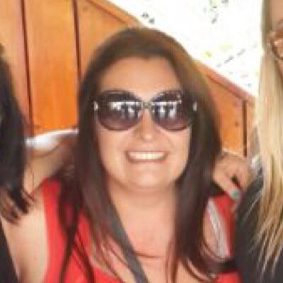 Mom to 2 gorgeous children who are everything I wanted to be! Wife to a man who is my rock! Head of HR for a Company where I learn everyday! Man Utd supporter!