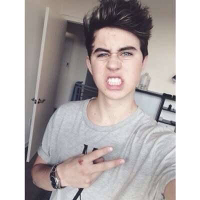 i saved this user bc hayes tweeted me on it oki gudbi