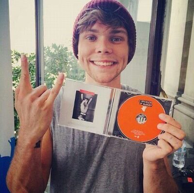 Hello! Mixer♥ Directioner♡ 5SOS family♥ Follow:) I follow back:) Costa Rica