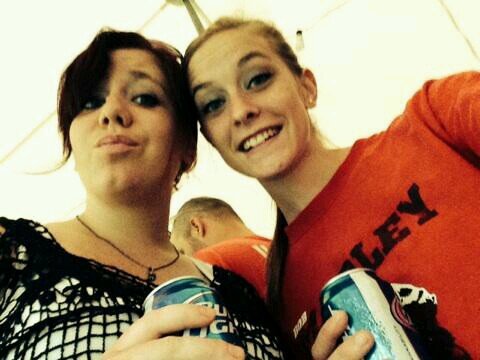 fopolow's profile picture. Follow me and I'll follow back! ;)