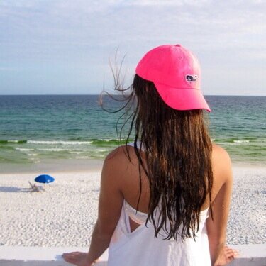 cityyprinccess's profile picture. 17 | avi is not me | country boots & daisy dukes