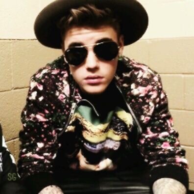'cause nothing can ever, ever replace you
nothing can make me feel like you do