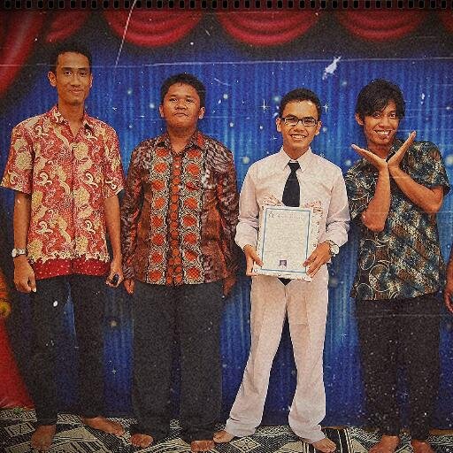 selalu menjadi penyemangat hidup bagi keluarga dan yang paling utama adalah Tuhan Yesus
