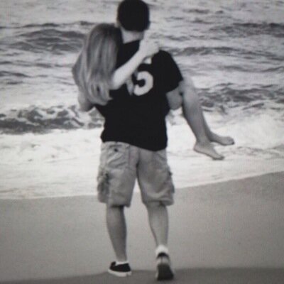 Athlete Couple tweets. Send in couple pictures they will also show up on our Instagram: AthleteCouple_ 
Down South