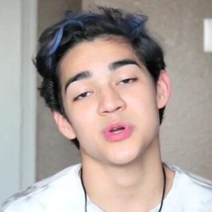 UKlohanthony's profile picture. 