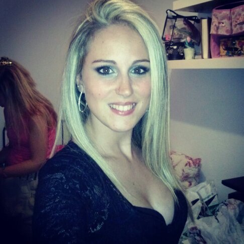 Espe_JM's profile picture. Graduada social.Solo Dios gobierna mi vida ;)