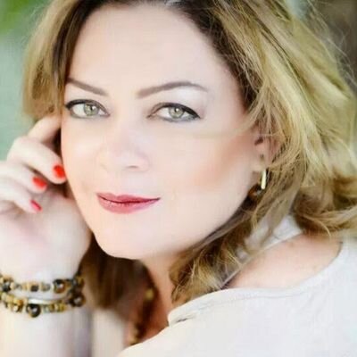 Enpreendedora,
Criativa,
Guerreira,
Determinada,
Apaixonada,
Jovem,
Fé,
AGRADECIDA
Relaxe, se eleve, e releve 😉👍