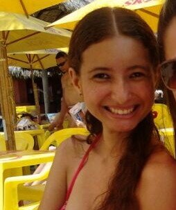 Leonina,estudante de psicologia...