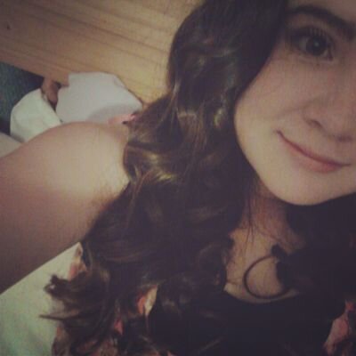 Hi my name Beth im new on Twitter and also I would like to reach 100 follwers by the end of this year