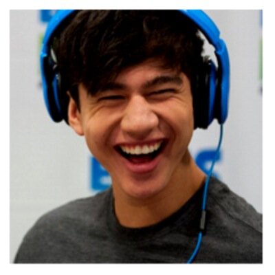 heyorcalum's profile picture. I gave you a free follow so follow @damnastxn for me please