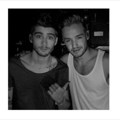Liam Payne • bagnino sexy in piscina • casa 5 • Selly • Pezzy • Jady • Jaky • IL PAKISTANO È MIO! ❤️ {050714}